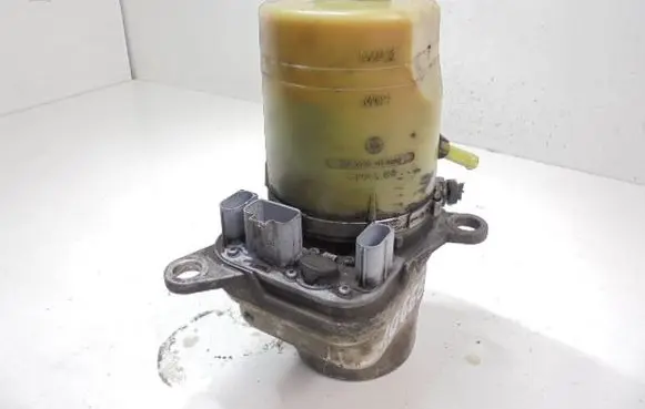 Ford Focus C-MAX Power steering pump 4M51-3K514-AC