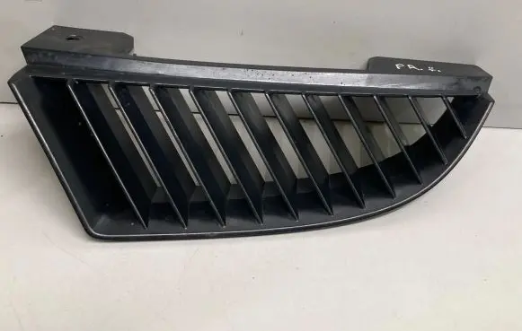 Mitsubishi Colt Front bumper upper radiator grill MN127773