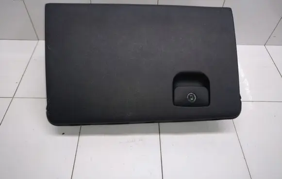 Hyundai Santa Fe Glove box set 845112B000