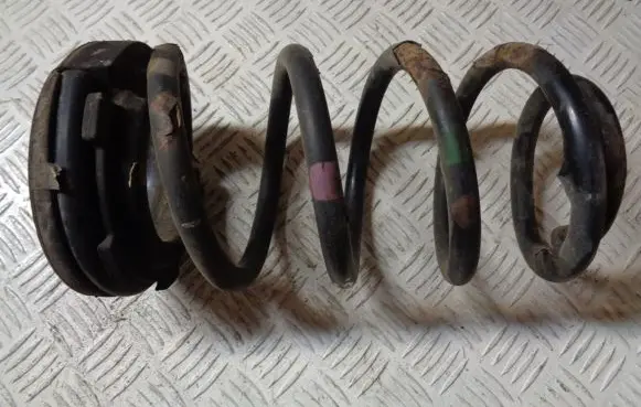 KIA Sorento Rear coil spring