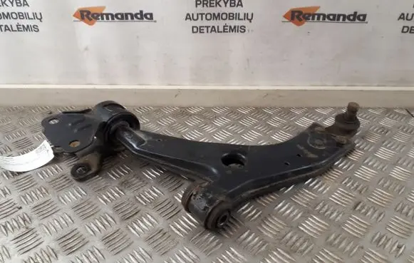 Ford Focus Front lower control arm/wishbone