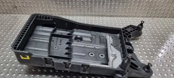 Volkswagen Touran III Battery box tray S27698772 5QF915325B