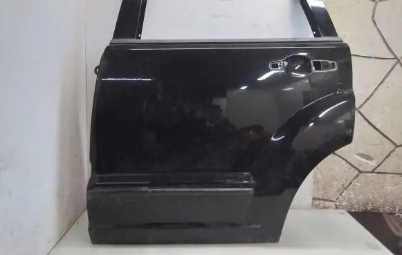 Dodge Caliber Rear door