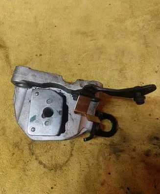 Volvo XC90 Engine mount bracket 326D20 30775354