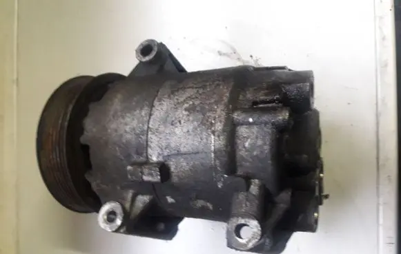 Renault Scenic II - Grand scenic II Air conditioning (A/C) compressor (pump)