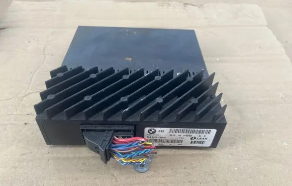 BMW 5 E60 E61 Sound amplifier 9143162 D0412D