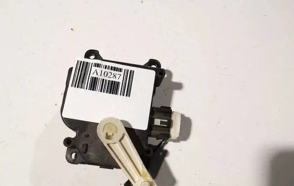 Mazda 5 Air flap motor/actuator 8610007070