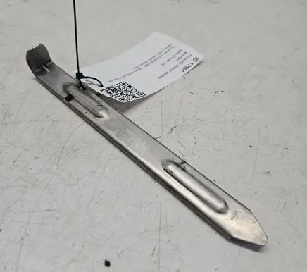 Volvo V70 Headlight/headlamp mounting bracket 30678340