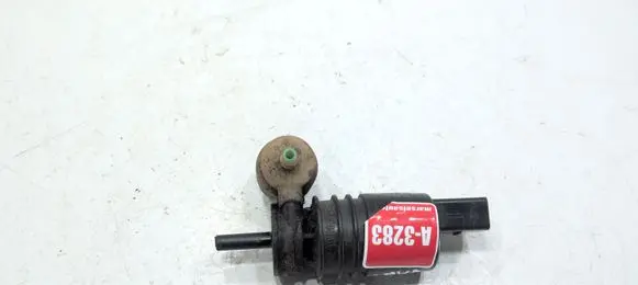 Volkswagen PASSAT B7 Windscreen/windshield washer pump 1K6955651