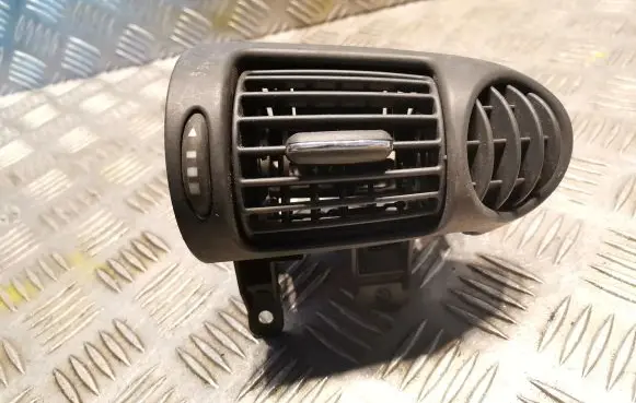 Mercedes-Benz C W203 Dashboard air vent grill cover trim 2038300654