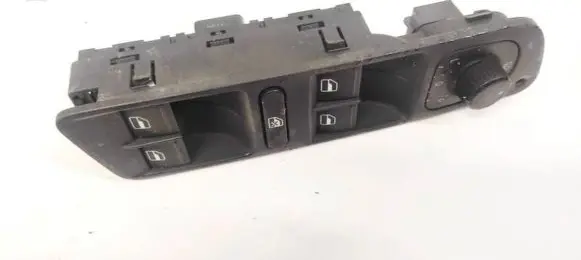 Volkswagen Tiguan Electric window control switch 1K0959565H