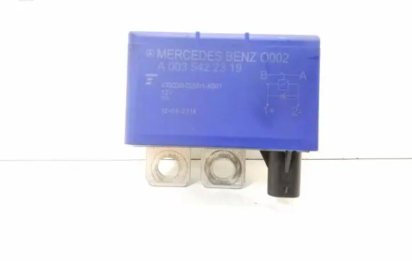 Mercedes-Benz GLA W156 Other relay A0035422319
