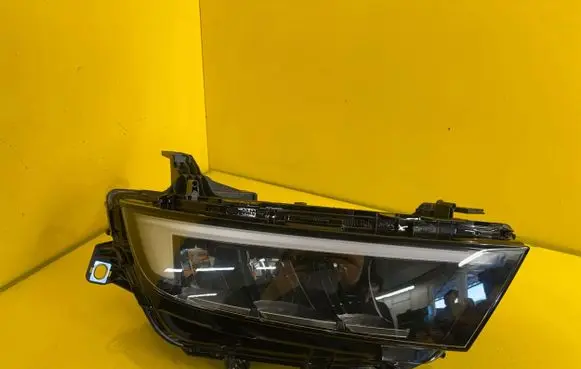 Opel Mokka B Headlight/headlamp 161100049918