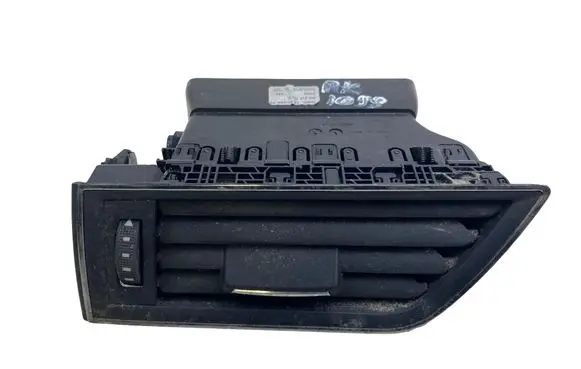 Skoda Superb B8 (3V) Dashboard air vent grill cover trim 3V0819701D