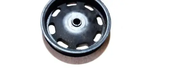 Volkswagen Golf V Crankshaft pulley 03c105255a