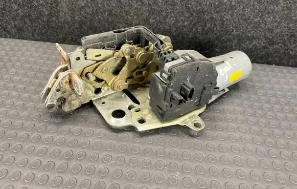 Mercedes-Benz E W210 Tailgate/trunk/boot lock/catch/latch A2107400536