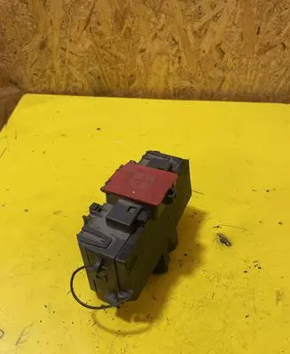 Mercedes-Benz C W203 Fuse module A2035450803 2035450803