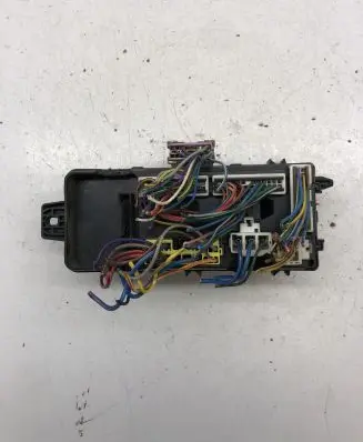 Volvo S40, V40 Fuse module 30889989