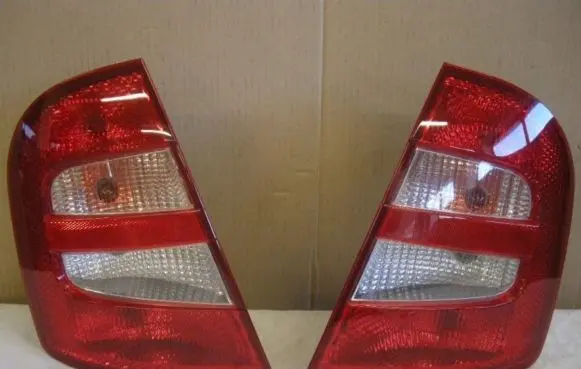 Skoda Fabia Mk1 (6Y) Rear/tail lights set 