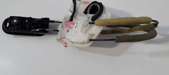 Mazda 2 Front door lock F97G16L1