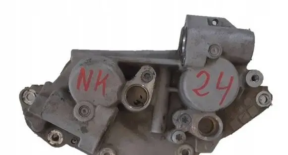 Mercedes-Benz C AMG W204 Camshaft vanos timing valve A1560514503