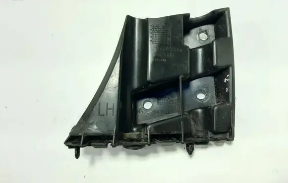 Volvo V40 Front bumper mounting bracket 31425110