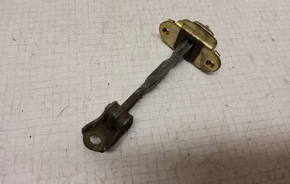 Nissan Almera N16 Rear door check strap stopper