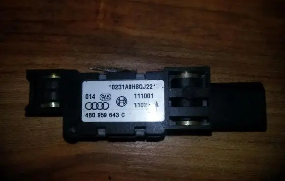 Audi A4 S4 B6 8E 8H Airbag deployment crash/impact sensor 4B0959643C