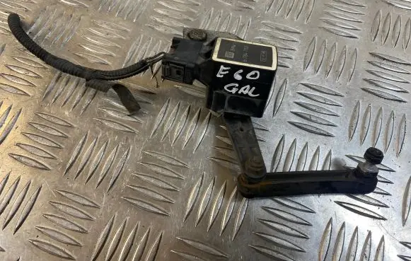 BMW 5 E60 E61 Headlight/headlamp level sensor 6784700