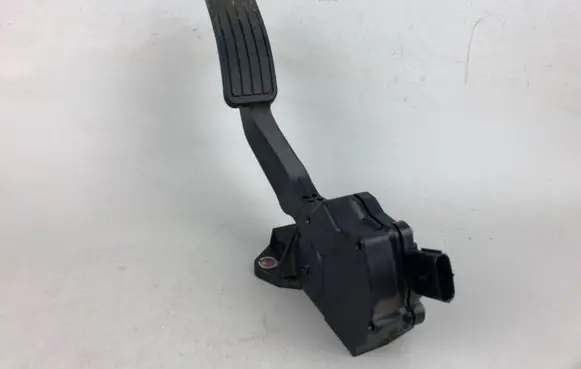 Subaru Legacy Accelerator throttle pedal 36010AG140