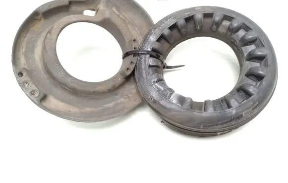 Volvo V40 Rear coil spring rubber mount Av615599dd Av615599ce