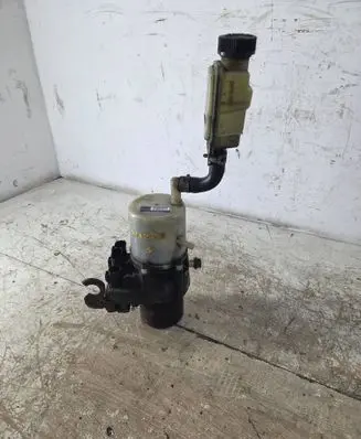Mazda 3 I Power steering pump 042060418