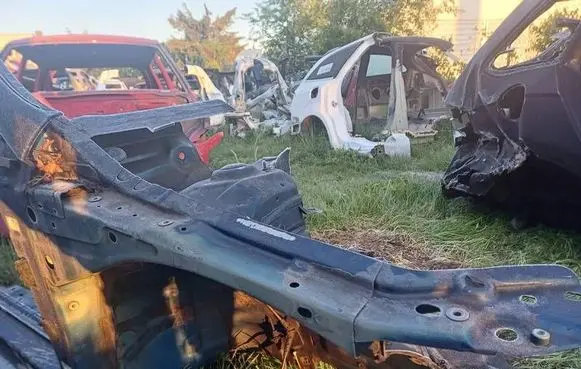 Front quarter panel