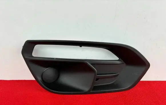 Iveco Daily 45 - 49.10 Front bumper lower grill 105802356345