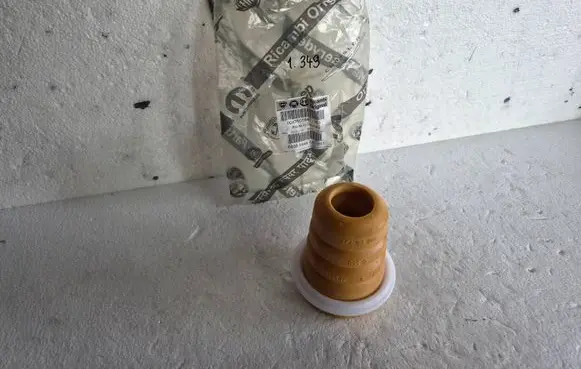 Fiat Ducato Front shock absorber damper bump stop 50706737 93501847 68095444AA