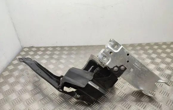 Top upper radiator support slam panel