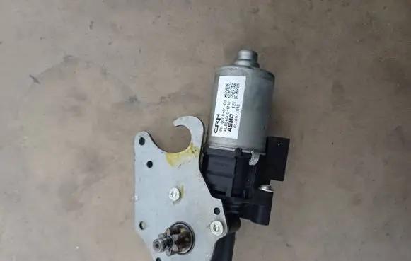 BMW 4 F32 F33 Seat adjustment motor P1106090100