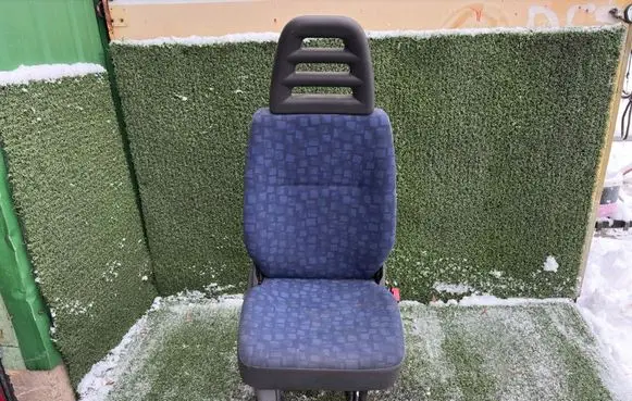 Iveco Daily 3rd gen Front passenger seat 504101375 504101632