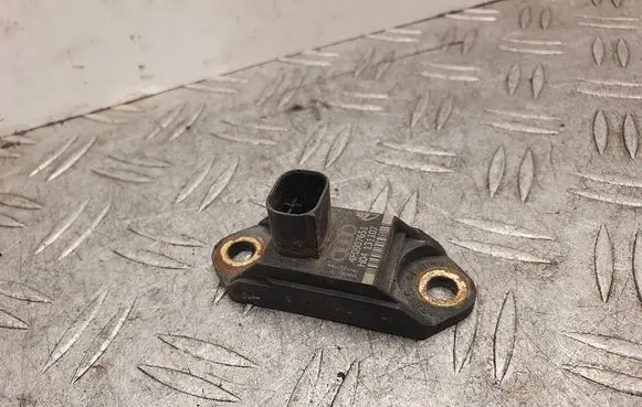 Audi A6 S6 C6 4F Airbag deployment crash/impact sensor 4F0907651