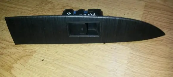 Toyota Avensis T250 Electric window control switch 74271-05040 7427105040
