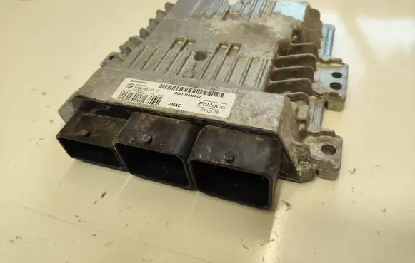 Ford Mondeo MK IV Engine control unit/module BG9112A650DF S180133100