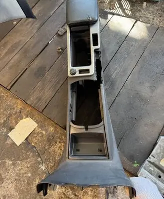 Volvo V50 Center console 30755375 B7NAB