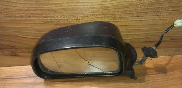 Mitsubishi Galant Front door electric wing mirror e4012091