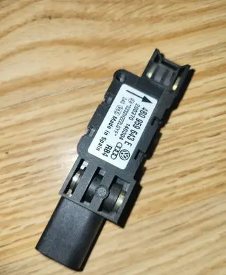 Audi A3 S3 8P Airbag deployment crash/impact sensor 4B0959643E
