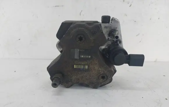 Fuel injection high pressure pump