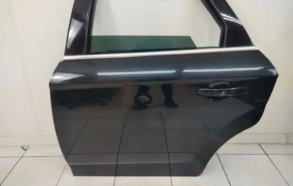 Ford Mondeo MK IV Rear door 