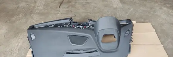 BMW 2 F46 Dashboard 9305415