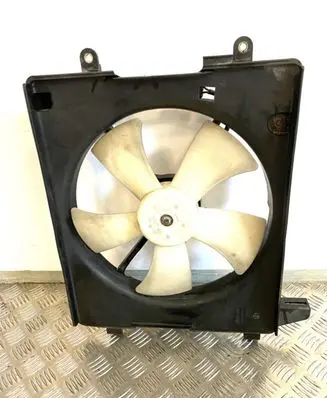 Honda FR-V Radiator cooling fan shroud