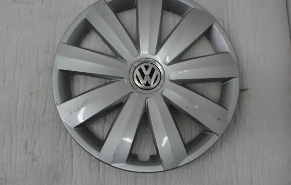 Volkswagen PASSAT B7 R16 wheel hub/cap/trim 3AA601147