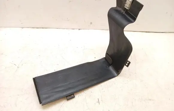 Land Rover Discovery 3 - LR3 Battery bracket DWI500033